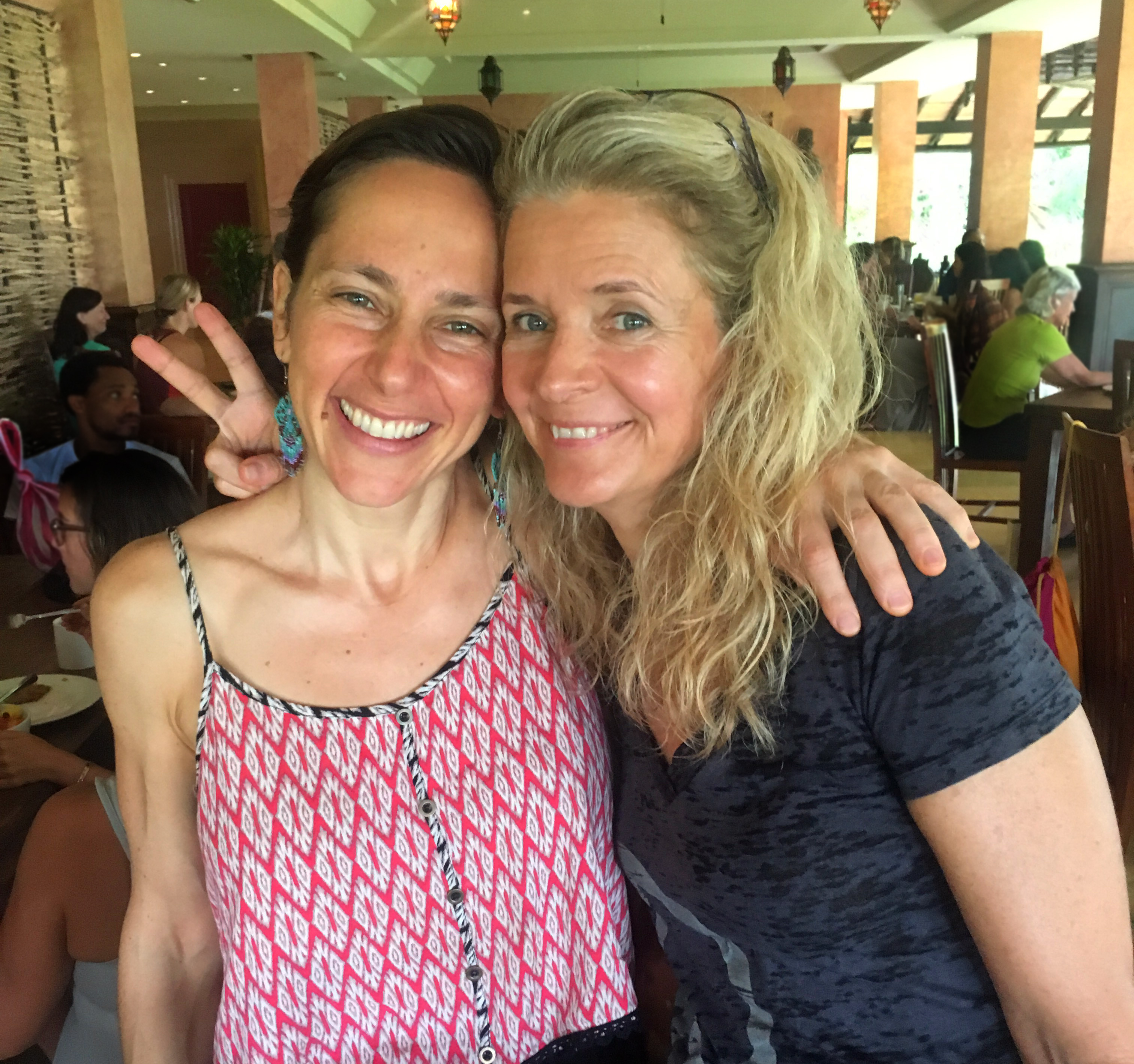 Roxane with Jess Robertson, co-founder of Modo Yoga Int'l